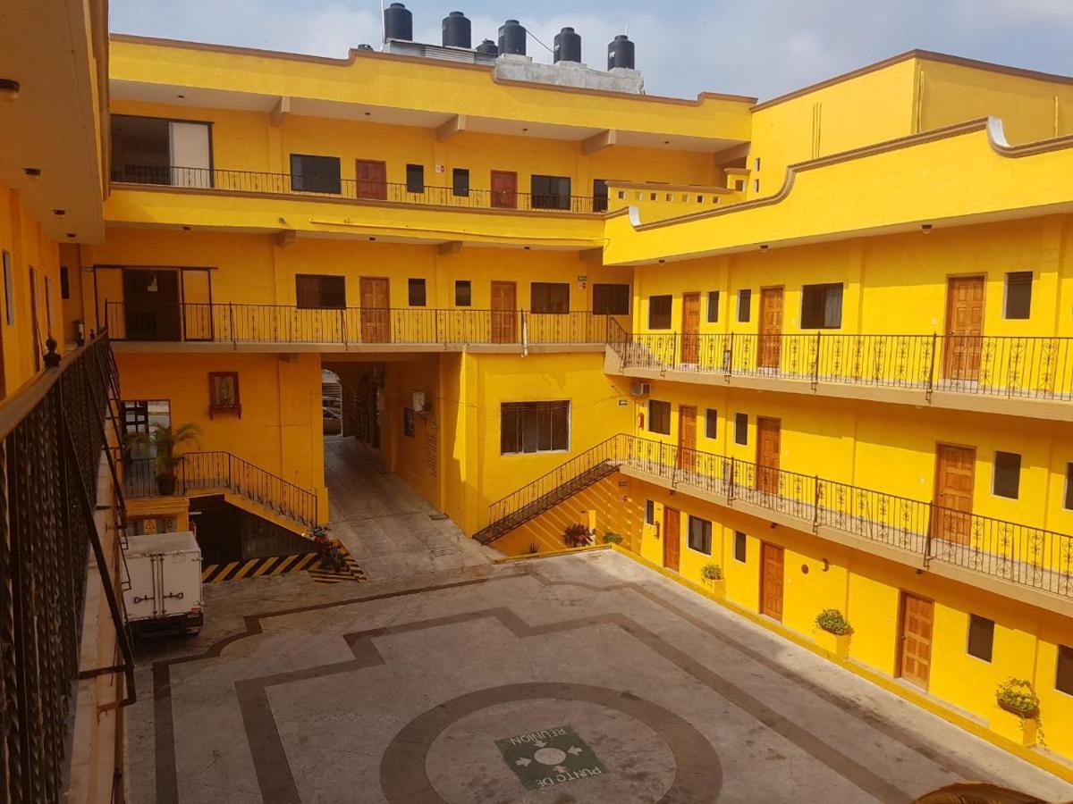 Hotel Arcos Del Parque Acayucan Esterno foto