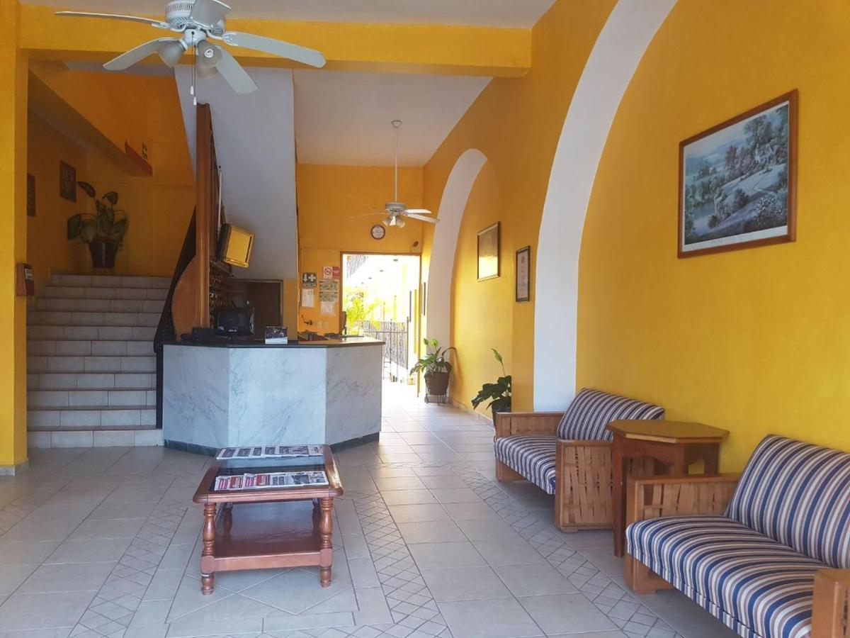 Hotel Arcos Del Parque Acayucan Esterno foto