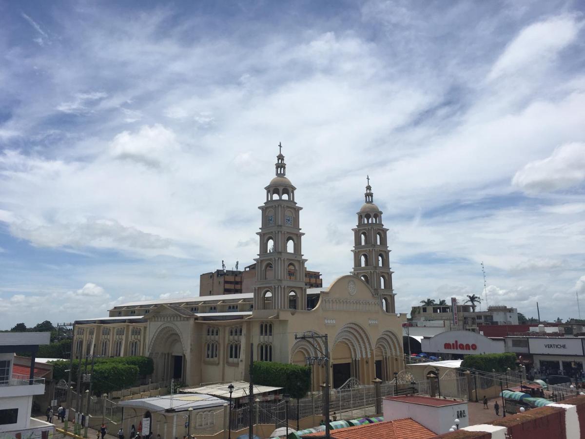 Hotel Arcos Del Parque Acayucan Esterno foto