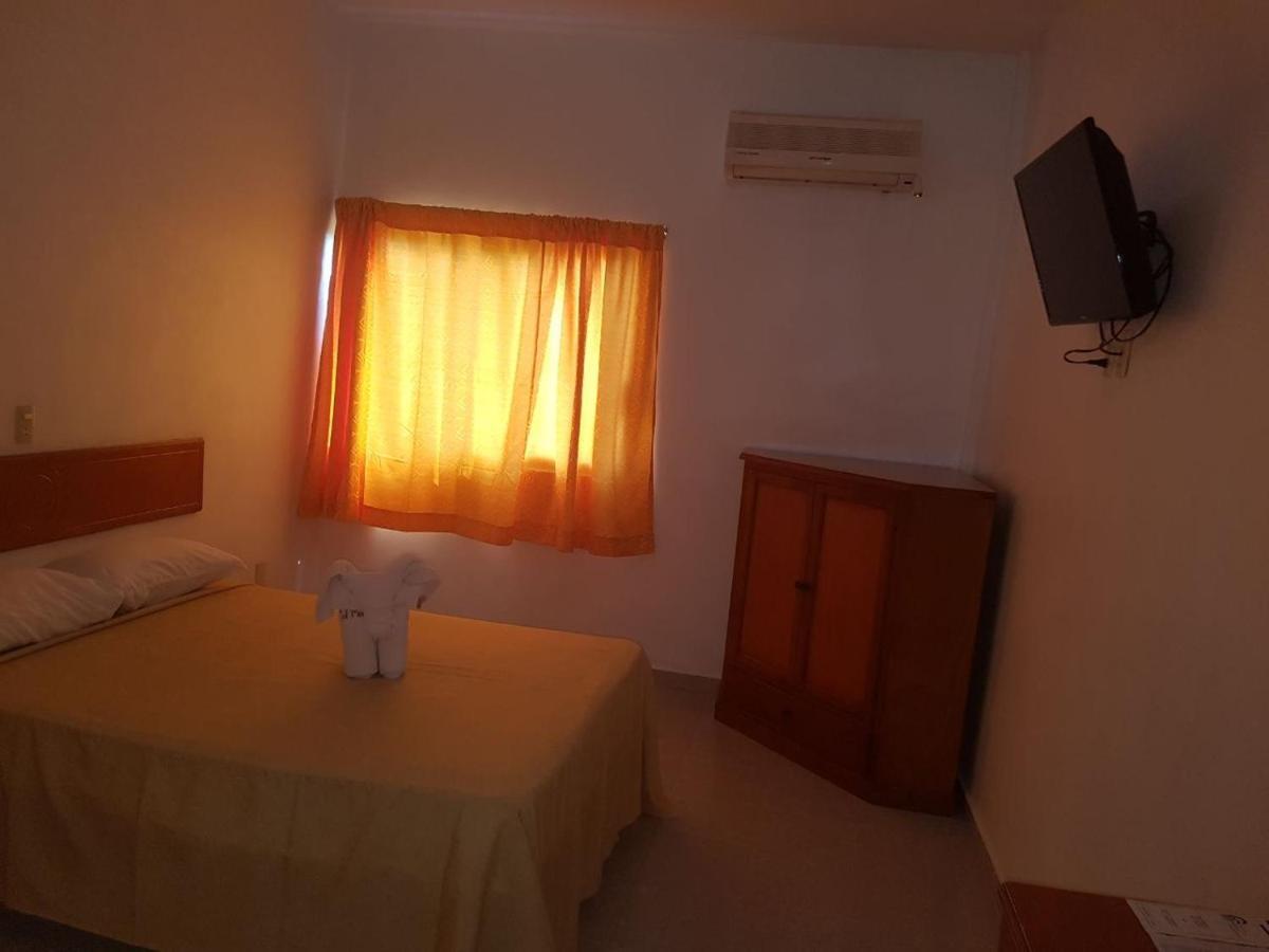 Hotel Arcos Del Parque Acayucan Esterno foto